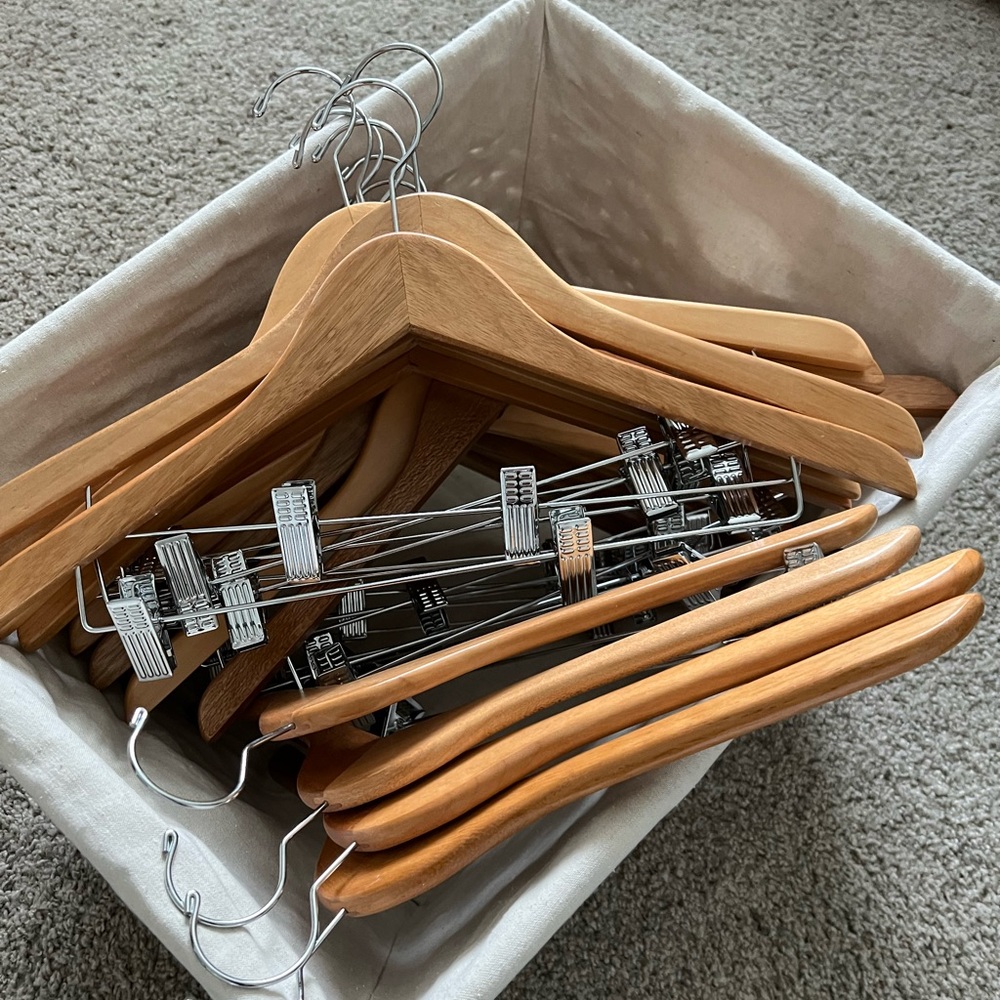23 wooden hangers